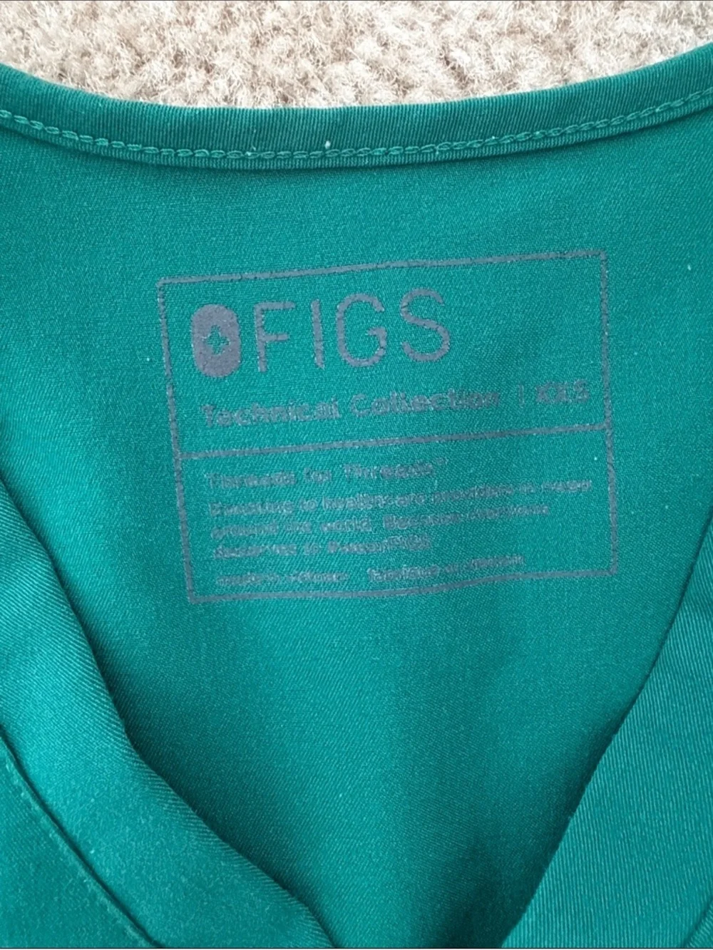 FIGS Scrubs Hunter Green Jogger set